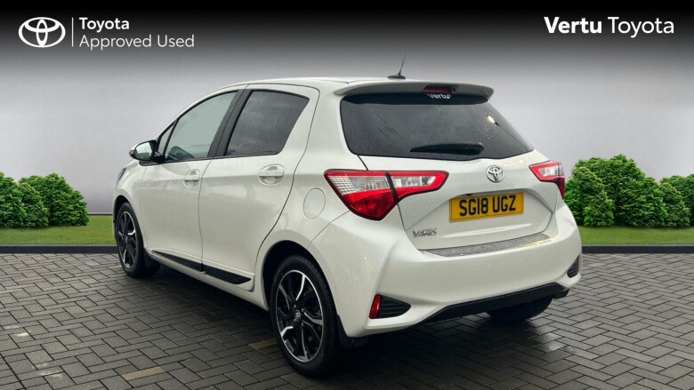 Toyota Yaris 1.5 VVT-i Design 5dr Petrol Hatchback